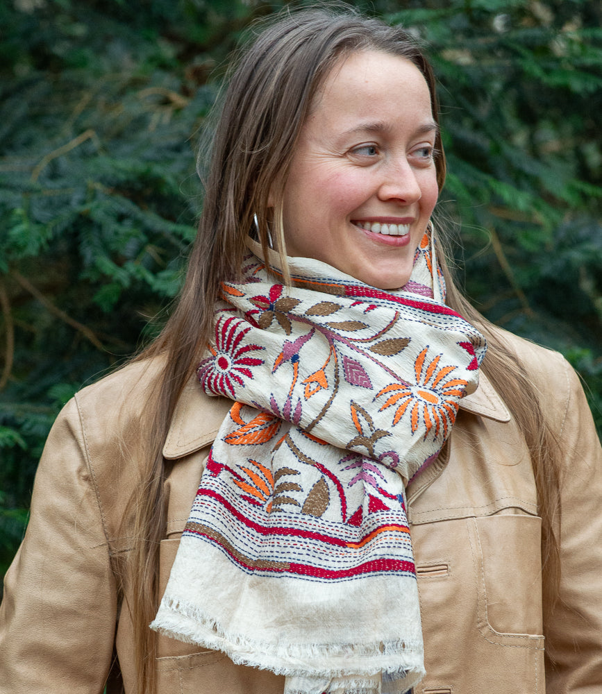 Nakshi Kantha sjaal Bloemen Warmroze Oranje