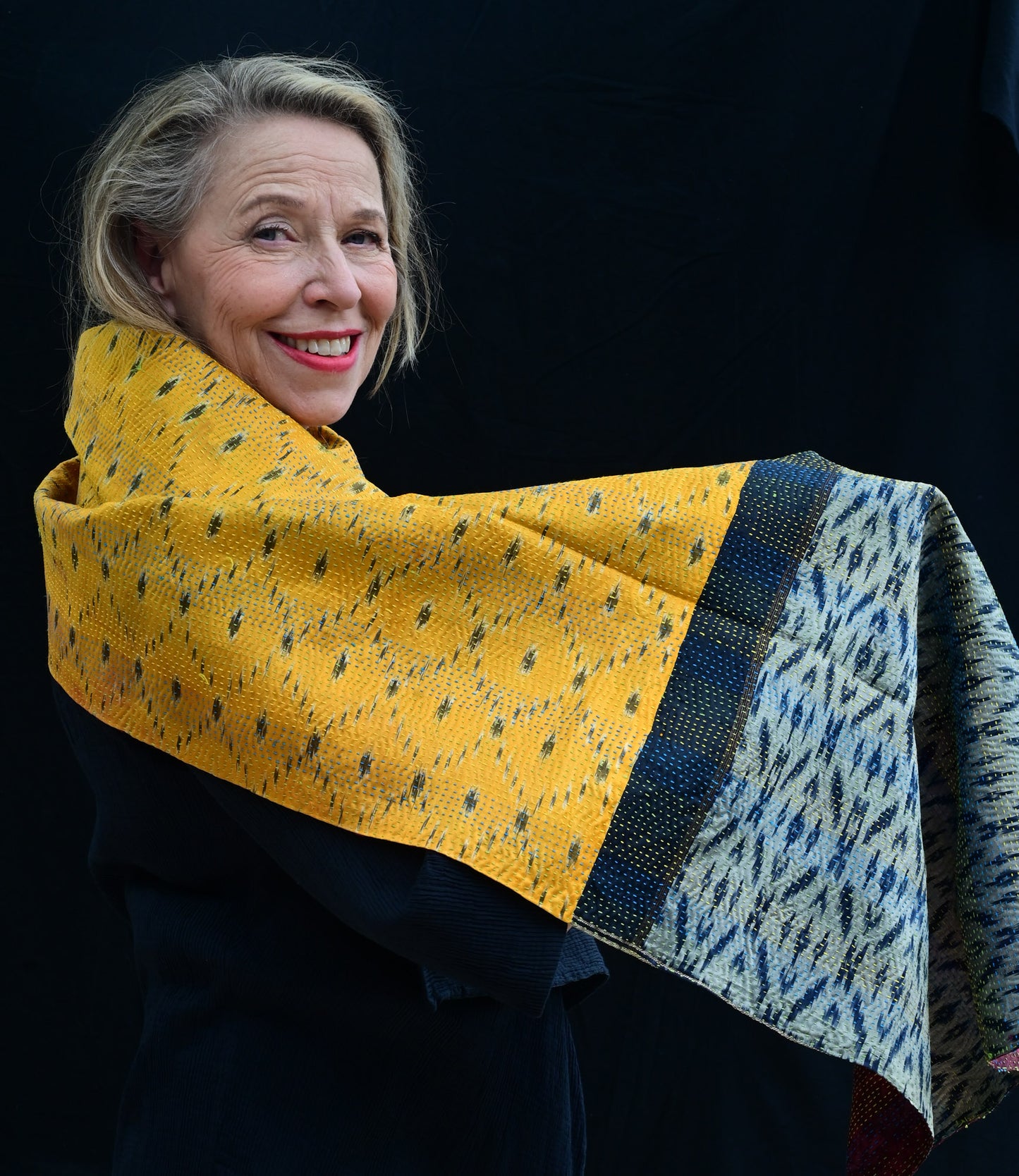 Kantha scarf recycled silk yellow-blue-pink