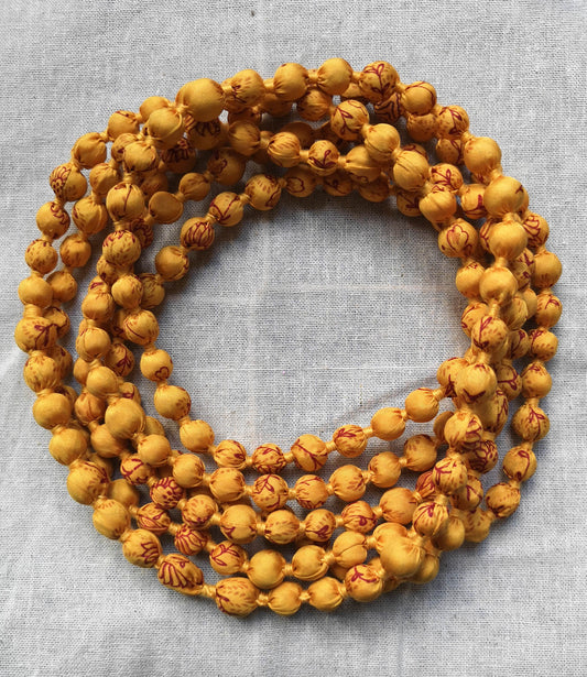 Long beaded necklace silk Yellow