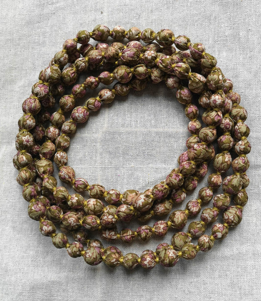 Long beaded necklace silk Moss green