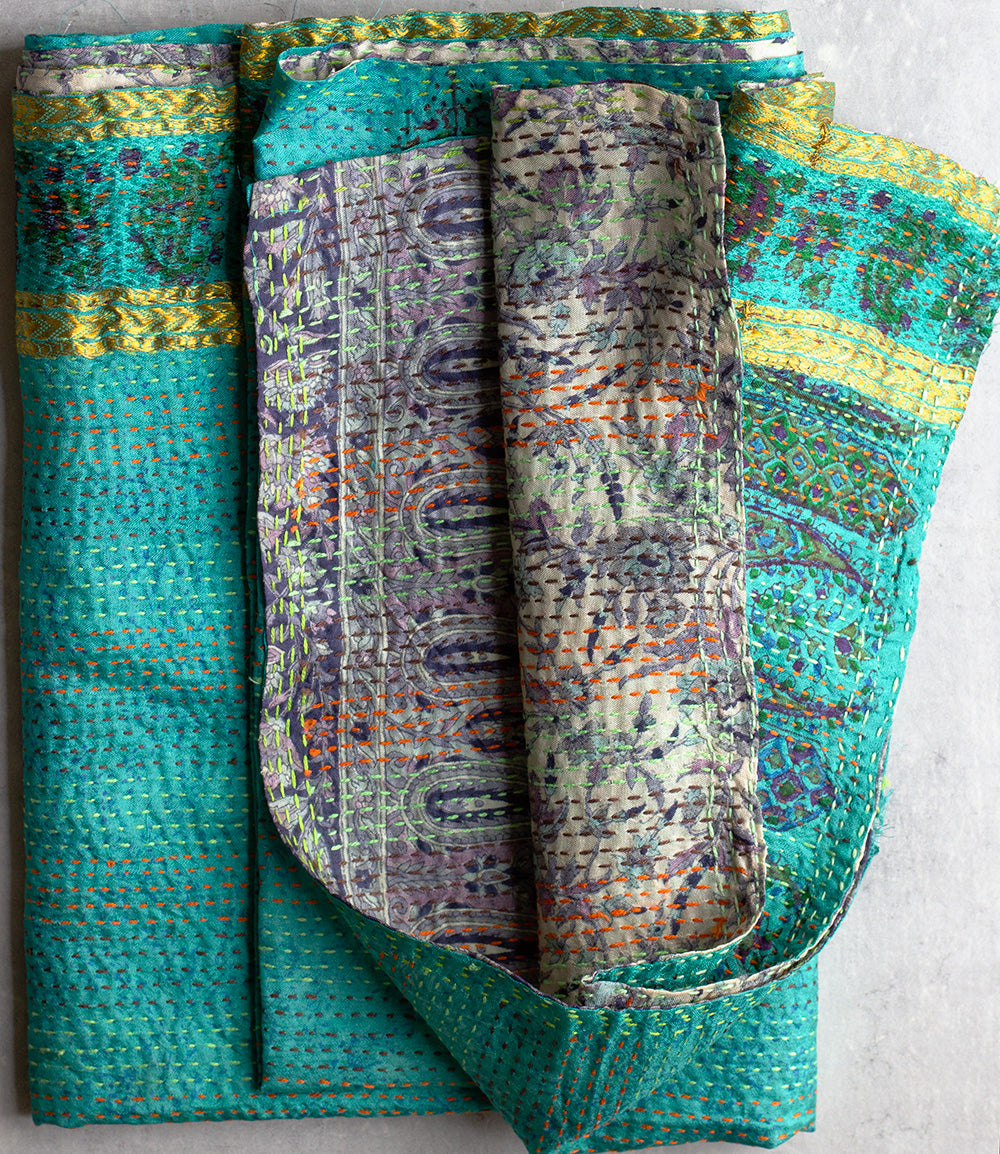 Kantha sjaal hergebruikte zijde turquoise-grijs voor inkopers