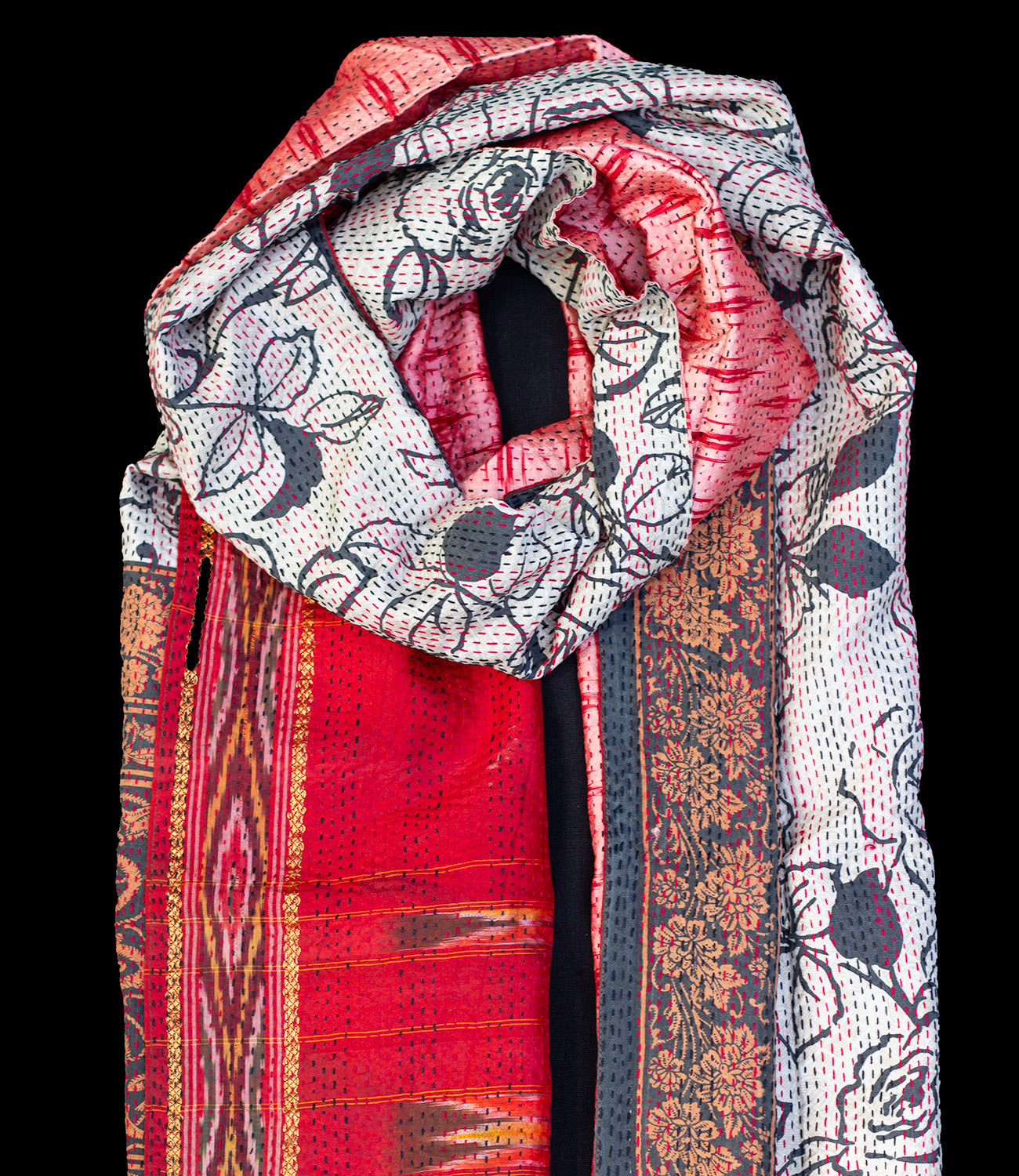 Kantha scarf recycled silk red-silver gray