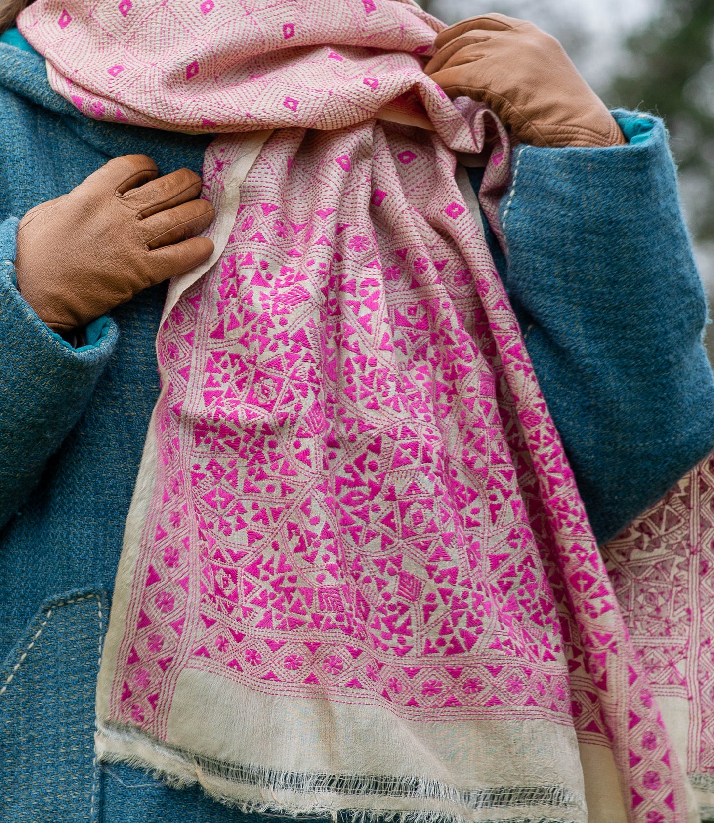 Nakshi Kantha Schal Magenta Geometrie