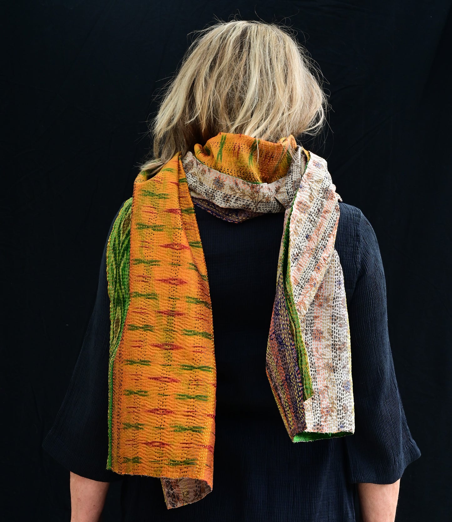 Kantha sjaal hergebruikte zijde oranje-groen
