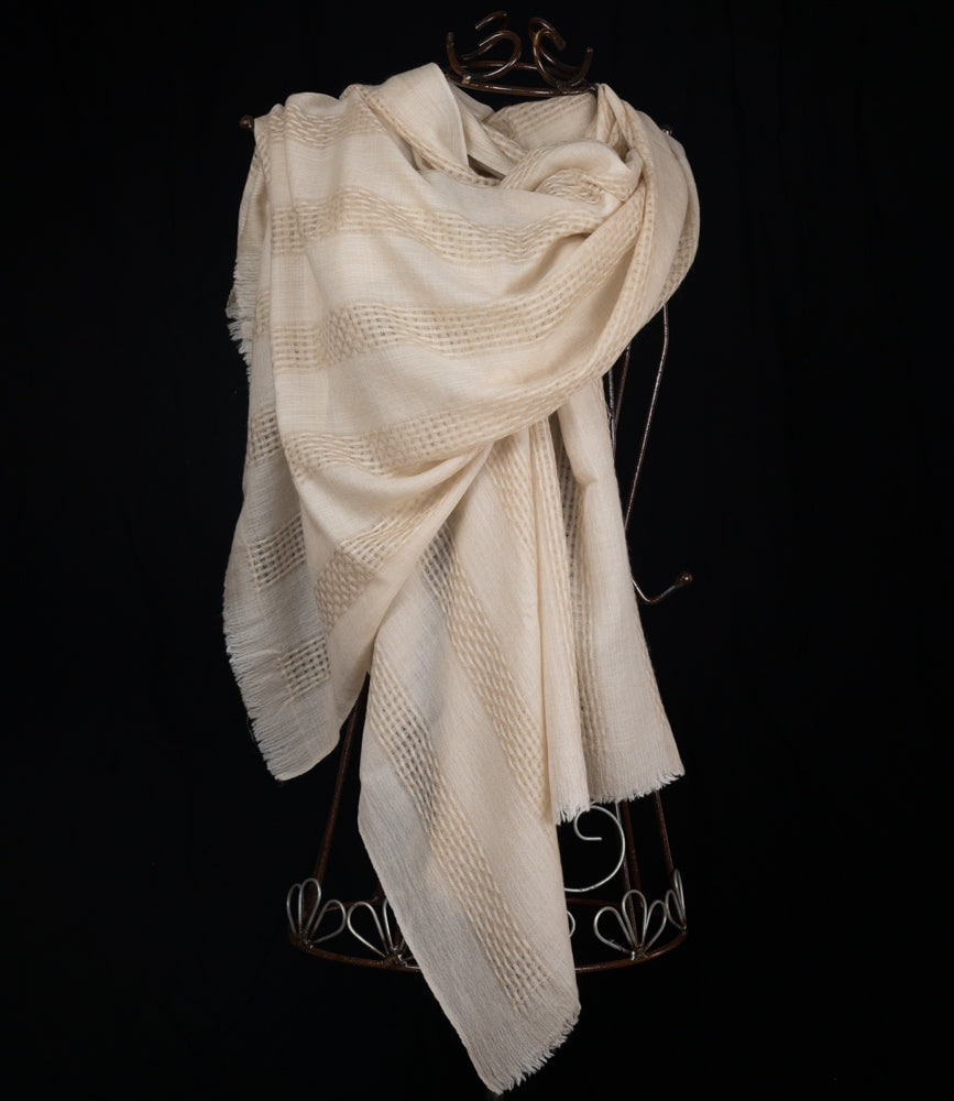 Pure pashmina shawl, natural ivory color, handwoven