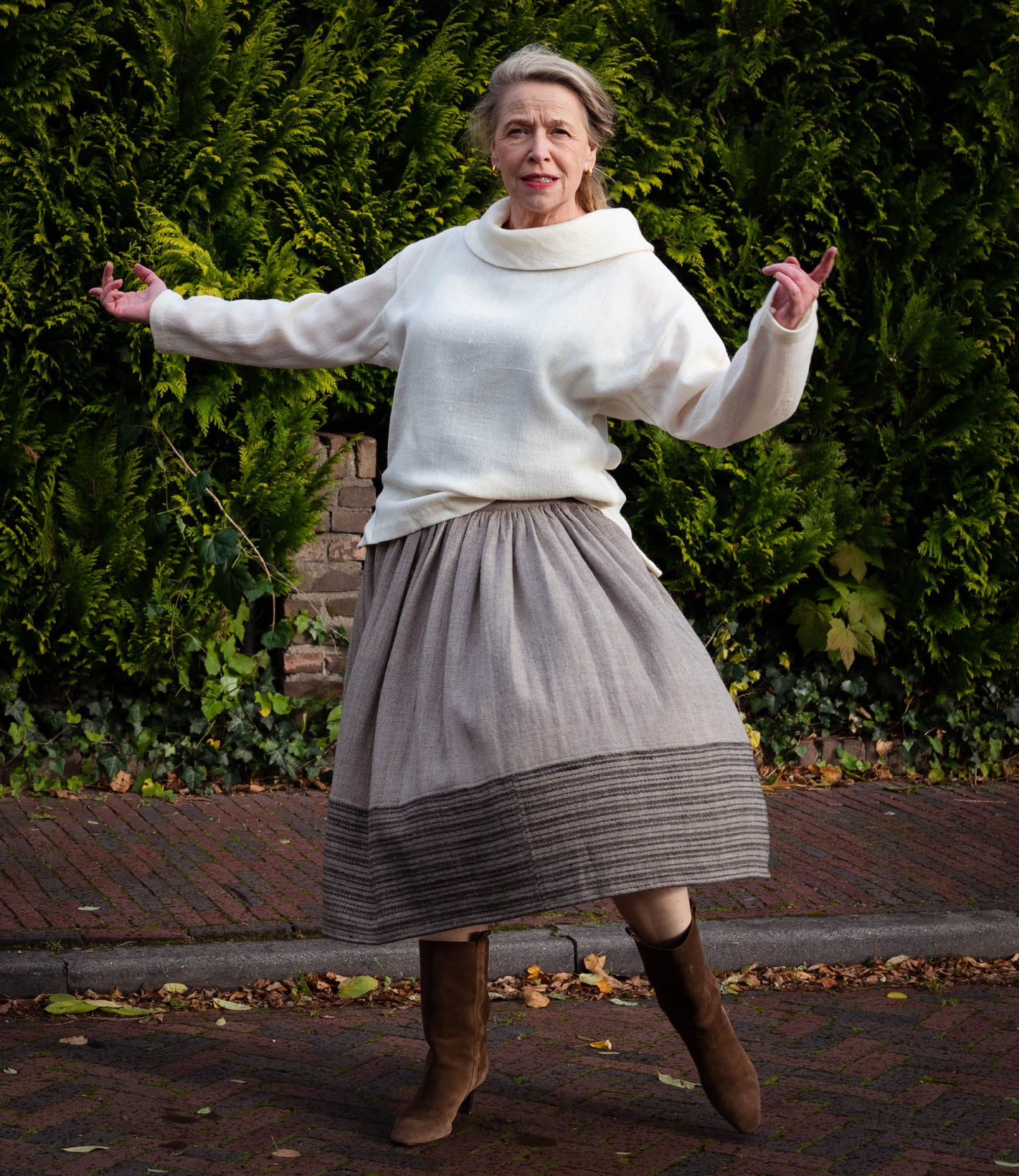 Wool sweater brown striped